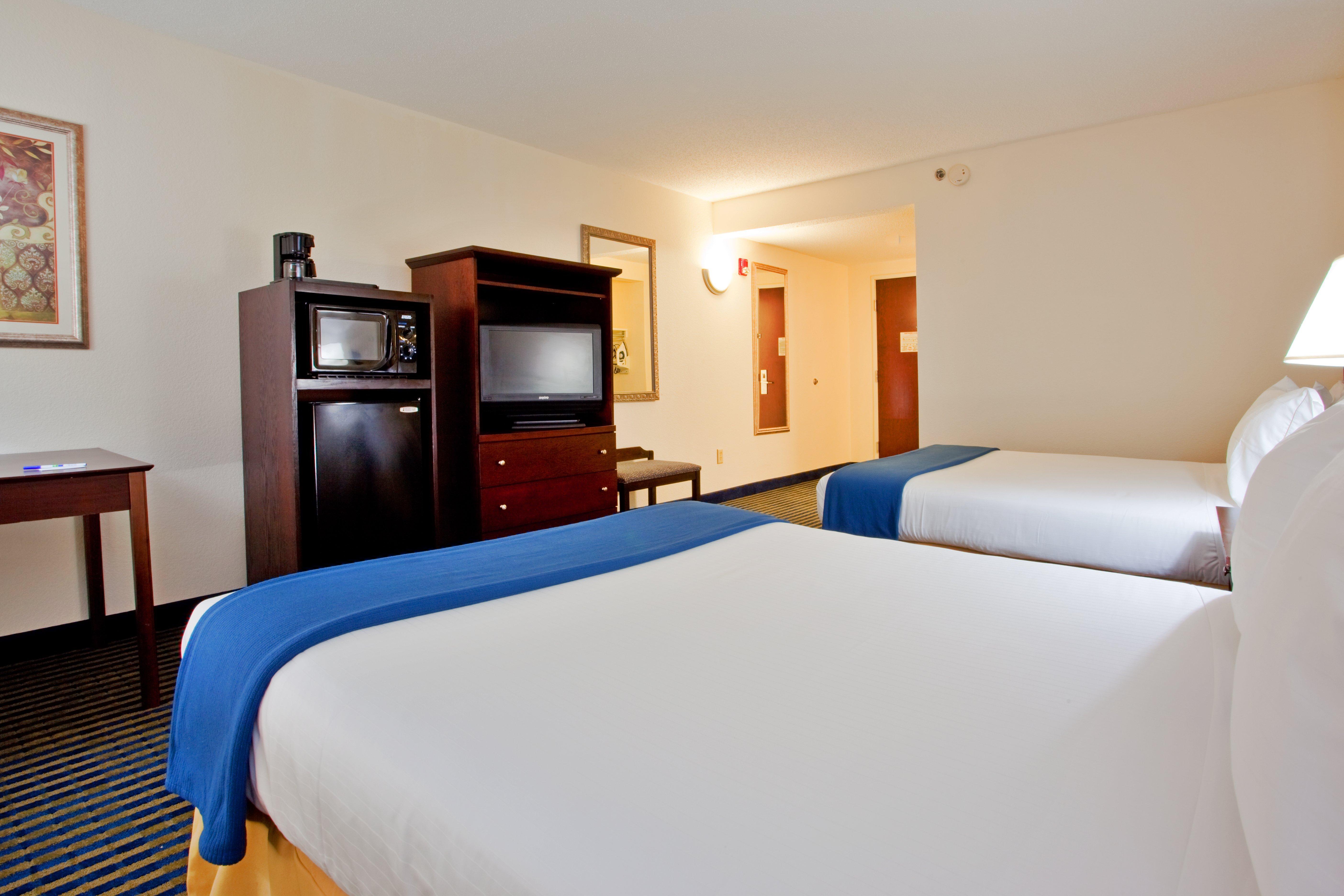 Holiday Inn Express & Suites Chesapeake By Ihg Eksteriør bilde